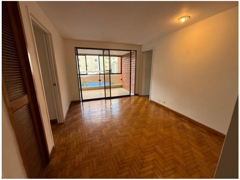 Apartamento en venta en El Poblado, Medellín · foto 19 de 24