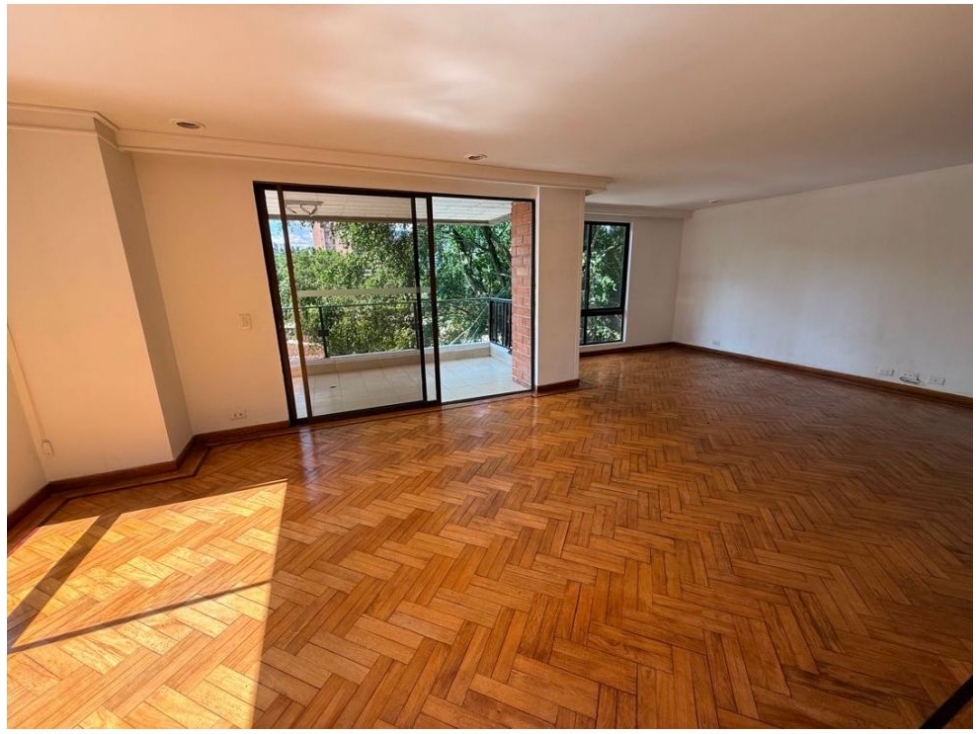Apartamento en venta en El Poblado, Medellín · foto 21 de 24