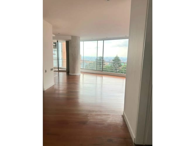 Apartamento de 3 alcobas en venta en Los Rosales, Bogotá, 190 m² · foto 8 de 24