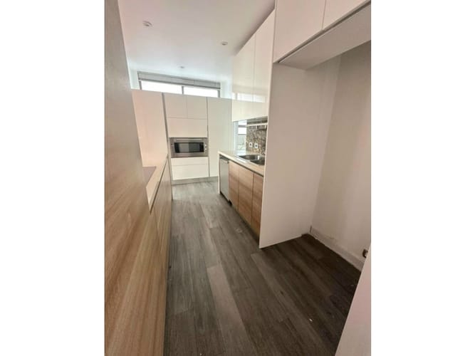 Apartamento de 3 alcobas en venta en Los Rosales, Bogotá, 190 m² · foto 9 de 24