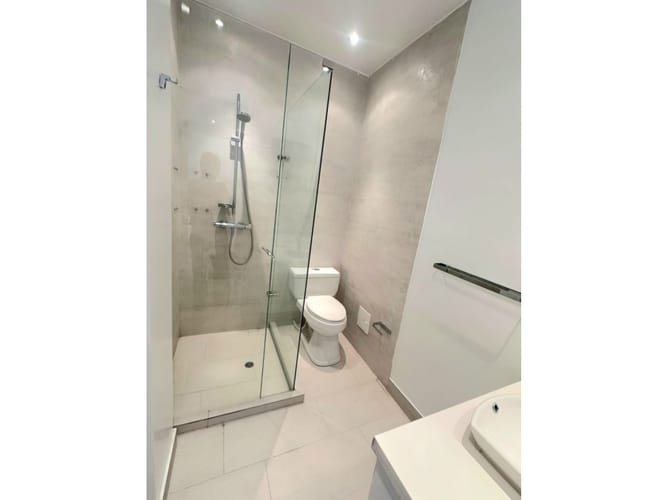 Apartamento de 3 alcobas en venta en Los Rosales, Bogotá, 190 m² · foto 12 de 24