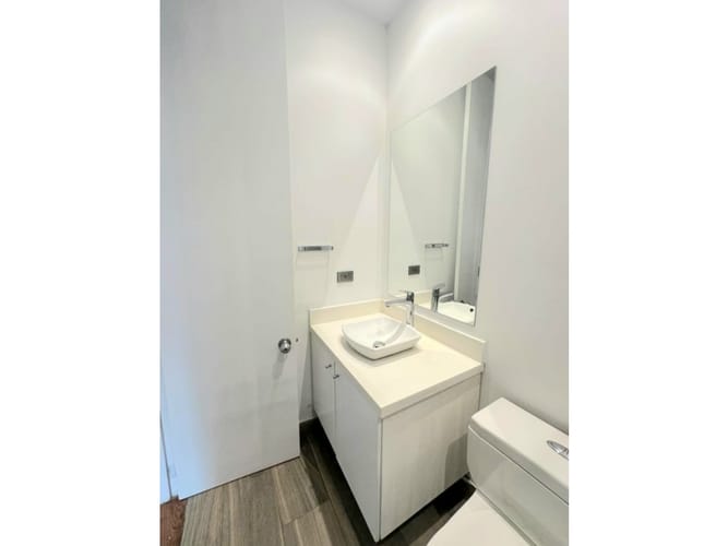 Apartamento de 3 alcobas en venta en Los Rosales, Bogotá, 190 m² · foto 13 de 24