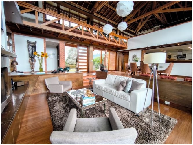 Casa de 3 alcobas en venta en Altos Del Escobero, El Retiro, 450 m² · foto 2 de 12