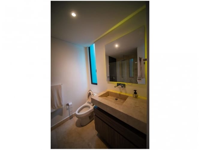 Casa de 4 alcobas en venta en El Poblado, Medellín, 700 m² · foto 18 de 24
