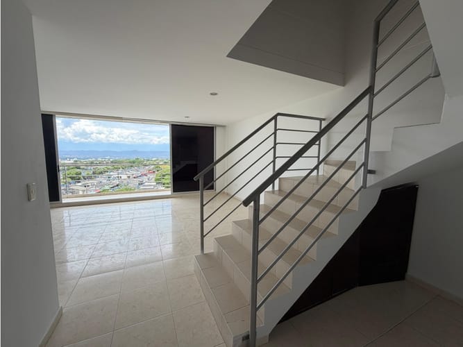 Apartamento de 5 alcobas en venta en El Vergel, Neiva, 176 m² · foto 4 de 24