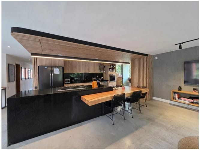Apartamento de 3 alcobas en venta en Los Balsos, Medellín, 200 m² · foto 4 de 24
