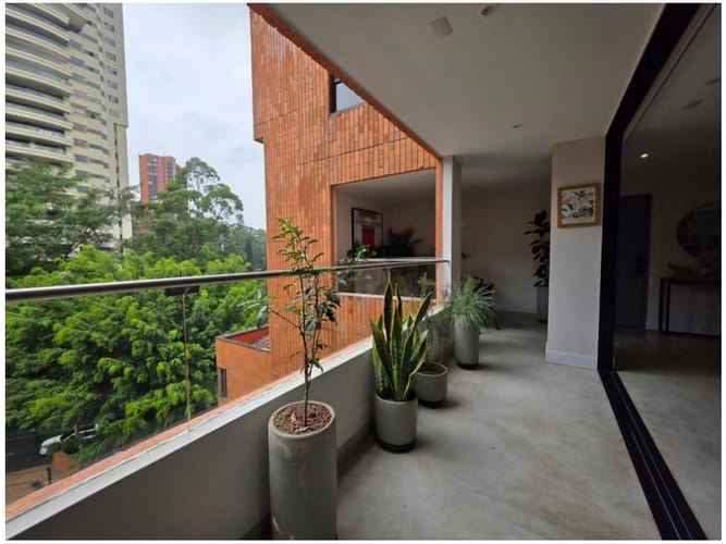 Apartamento de 3 alcobas en venta en Los Balsos, Medellín, 200 m² · foto 22 de 24