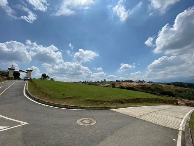 Lote en venta en Ruitoque, Floridablanca, 2417 m² · foto 5 de 18