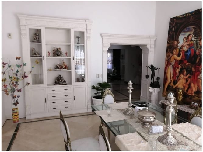 Casa de 7 alcobas en venta en El Tesoro, Medellín, 547 m² · foto 4 de 24
