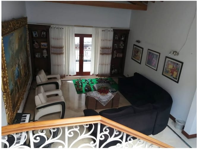 Casa de 7 alcobas en venta en El Tesoro, Medellín, 547 m² · foto 5 de 24