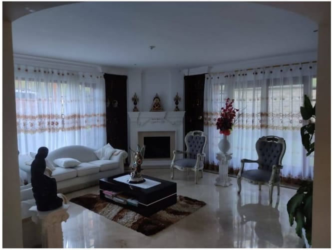 Casa de 7 alcobas en venta en El Tesoro, Medellín, 547 m² · foto 6 de 24