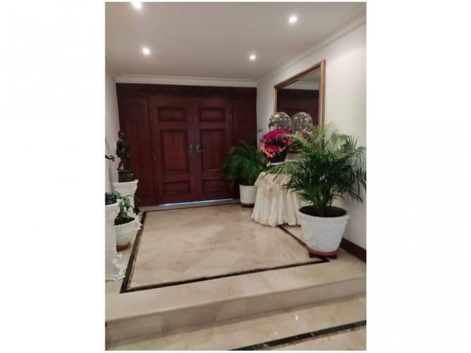 Casa de 7 alcobas en venta en El Tesoro, Medellín, 547 m² · foto 13 de 24