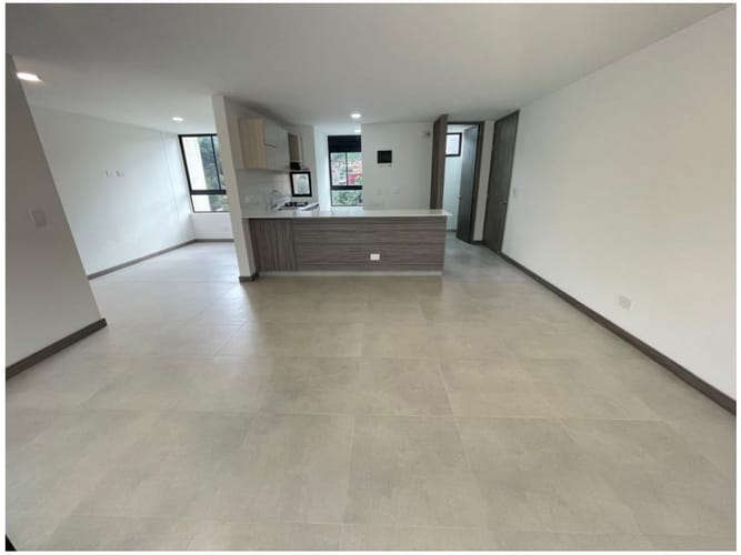 Apartamento en venta en Camino Verde, Envigado, 93 m² · foto 2 de 24