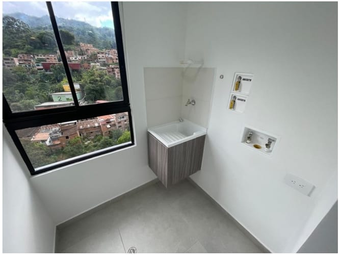 Apartamento en venta en Camino Verde, Envigado, 93 m² · foto 16 de 24