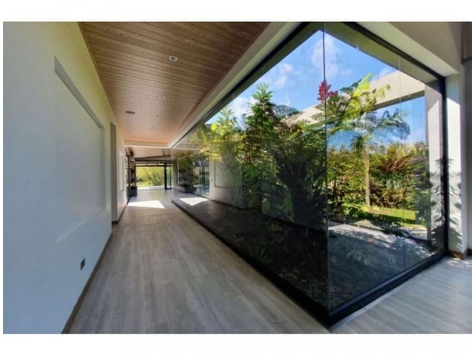Casa de 4 alcobas en venta en Llano Grande, Rionegro, 540 m² · foto 9 de 24