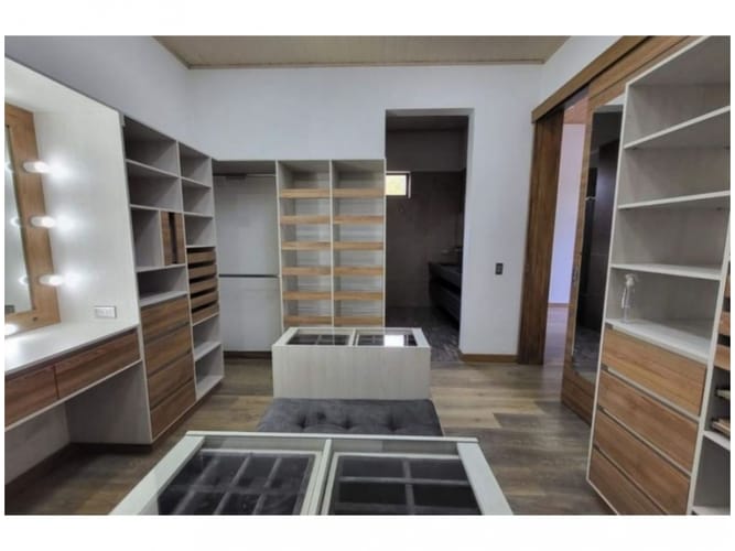 Casa de 4 alcobas en venta en Llano Grande, Rionegro, 540 m² · foto 20 de 24