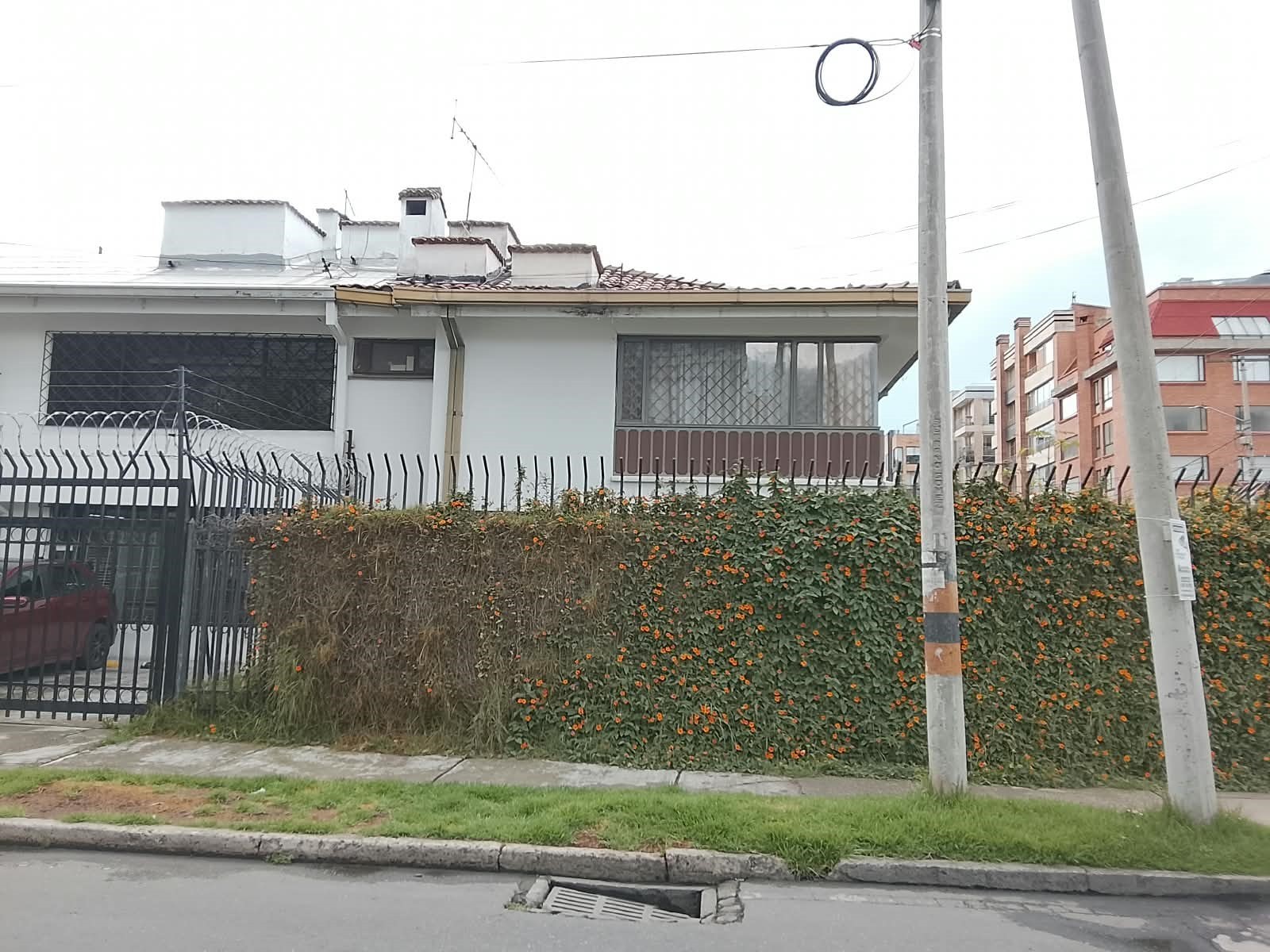 Casa en venta en San Patricio, Bogotá · foto 2 de 3