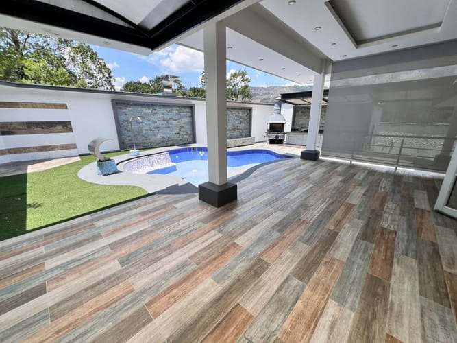 Casa de 3 alcobas en venta en La Mata, Piedecuesta, 340 m² · foto 5 de 12