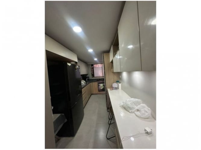 Apartamento en venta en El Poblado, Medellín · foto 2 de 11
