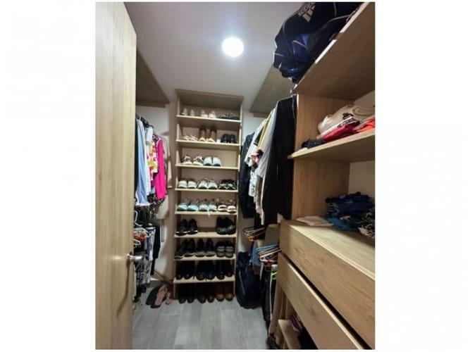 Apartamento en venta en El Poblado, Medellín · foto 5 de 11