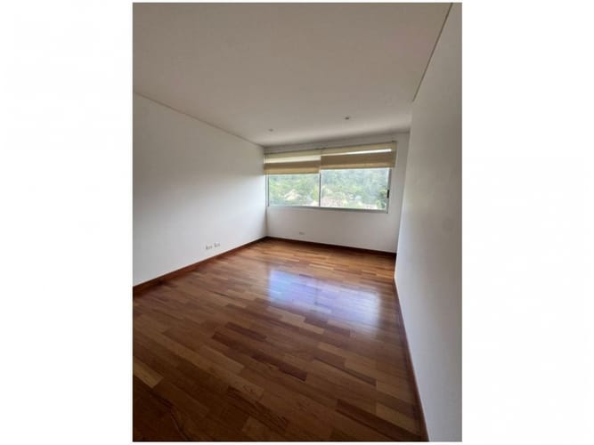 Apartamento de 3 alcobas en venta en El Poblado, Medellín, 272 m² · foto 5 de 24