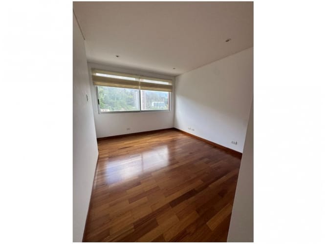 Apartamento de 3 alcobas en venta en El Poblado, Medellín, 272 m² · foto 11 de 24
