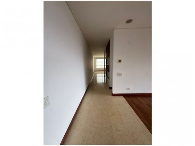 Apartamento de 3 alcobas en venta en El Poblado, Medellín, 272 m² · foto 16 de 24