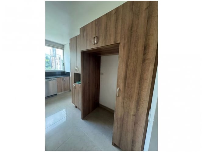 Apartamento de 3 alcobas en venta en El Poblado, Medellín, 272 m² · foto 18 de 24