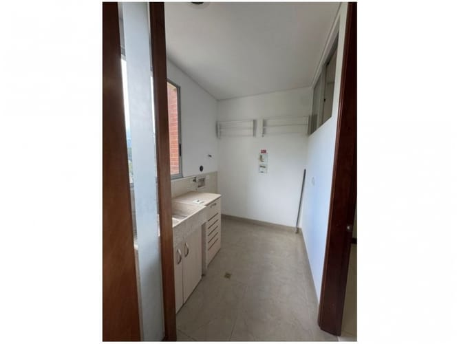 Apartamento de 3 alcobas en venta en El Poblado, Medellín, 272 m² · foto 20 de 24