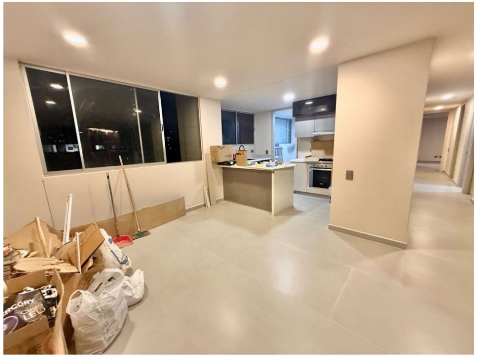 Apartamento en venta en El Poblado, Medellín · foto 2 de 8