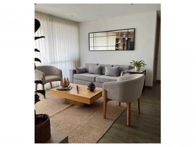 Apartamento de 2 alcobas en venta en Los Naranjos, Medellín, 87 m² · foto 2 de 11