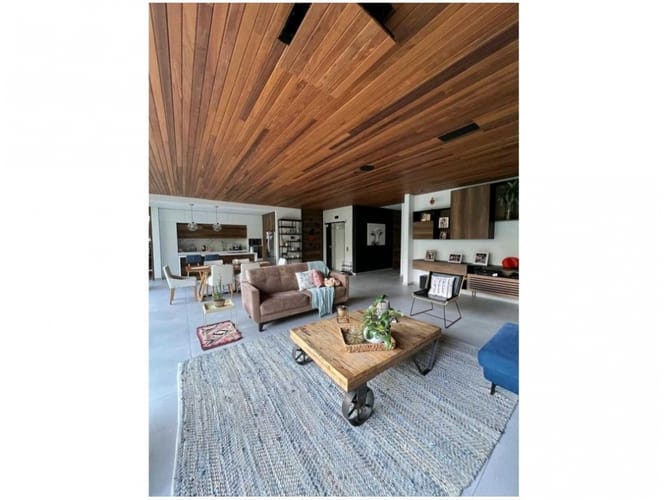 Apartamento de 4 alcobas en venta en El Poblado, Medellín, 250 m² · foto 3 de 18
