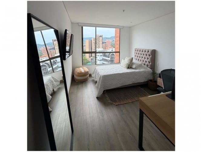 Apartamento de 2 alcobas en venta en Los Naranjos, Medellín, 87 m² · foto 7 de 11