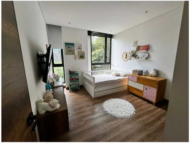 Apartamento de 4 alcobas en venta en El Poblado, Medellín, 250 m² · foto 6 de 18