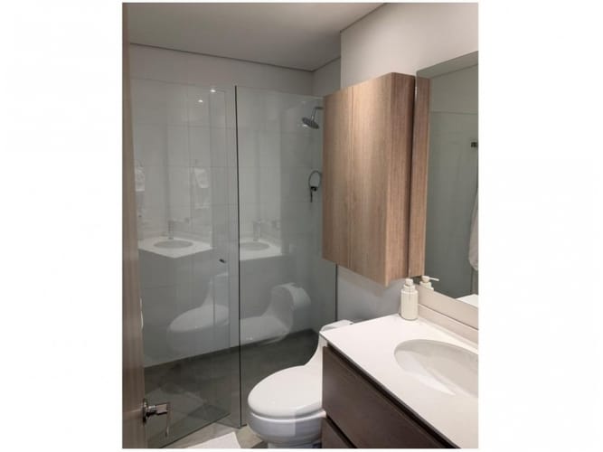 Apartamento de 2 alcobas en venta en Los Naranjos, Medellín, 87 m² · foto 10 de 11