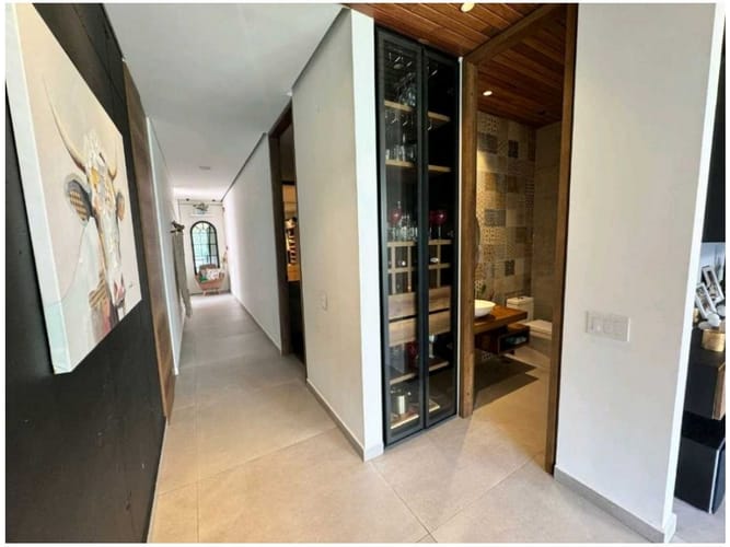 Apartamento de 4 alcobas en venta en El Poblado, Medellín, 250 m² · foto 15 de 18
