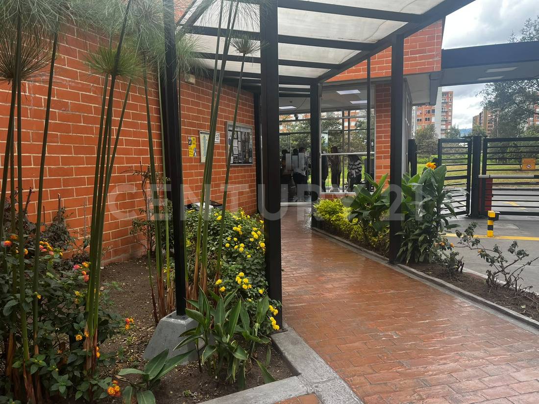Apartamento en venta en Hayuelos, Bogotá · foto 2 de 20