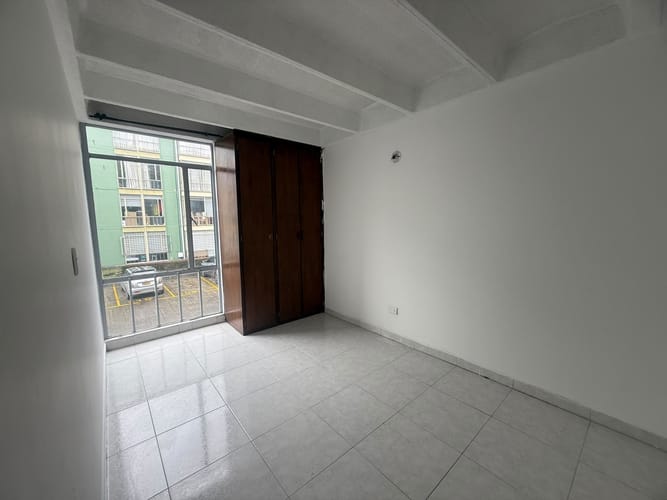 Apartamento de 3 alcobas en arriendo en Bosque De San Carlos, Bogotá, 60 m² · foto 2 de 7