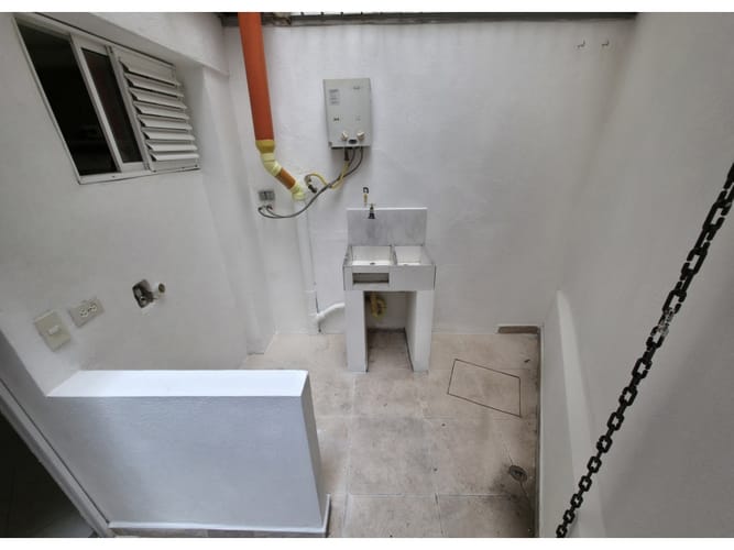 Apartamento de 2 alcobas en arriendo en Cataluña, Medellín, 56 m² · foto 6 de 8
