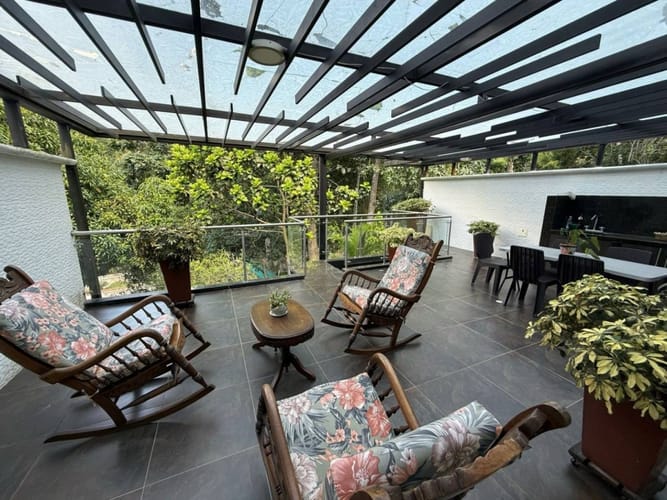 Casa de 5 alcobas en venta en Cabecera Del Llano, Bucaramanga, 470 m² · foto 3 de 21