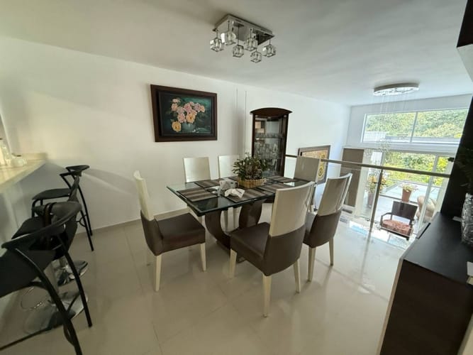 Casa de 5 alcobas en venta en Cabecera Del Llano, Bucaramanga, 470 m² · foto 19 de 21