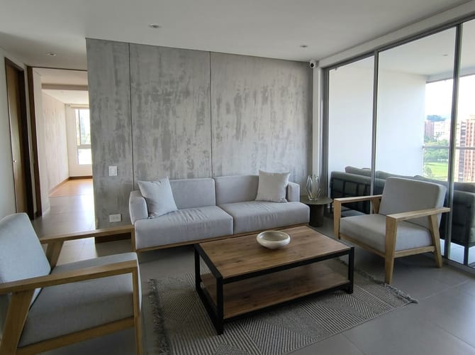 Apartamento de 3 alcobas en venta en Los Balsos, Medellín, 172 m² · foto 2 de 11