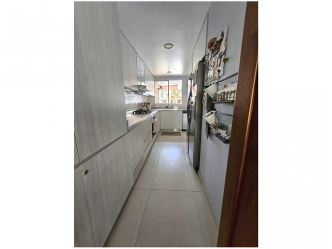 Casa de 3 alcobas en venta en Loma Del Chocho, Medellín, 240 m² · foto 8 de 17