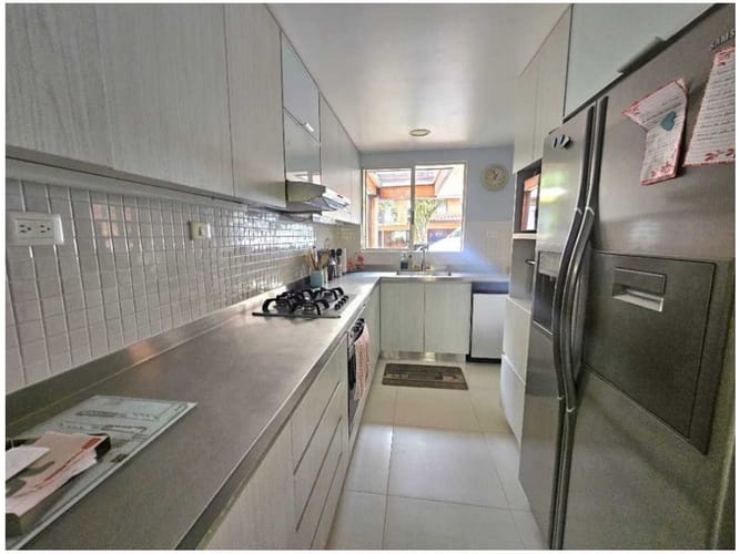 Casa de 3 alcobas en venta en Loma Del Chocho, Medellín, 240 m² · foto 9 de 17