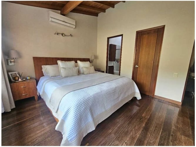 Casa de 3 alcobas en venta en Loma Del Chocho, Medellín, 240 m² · foto 12 de 17