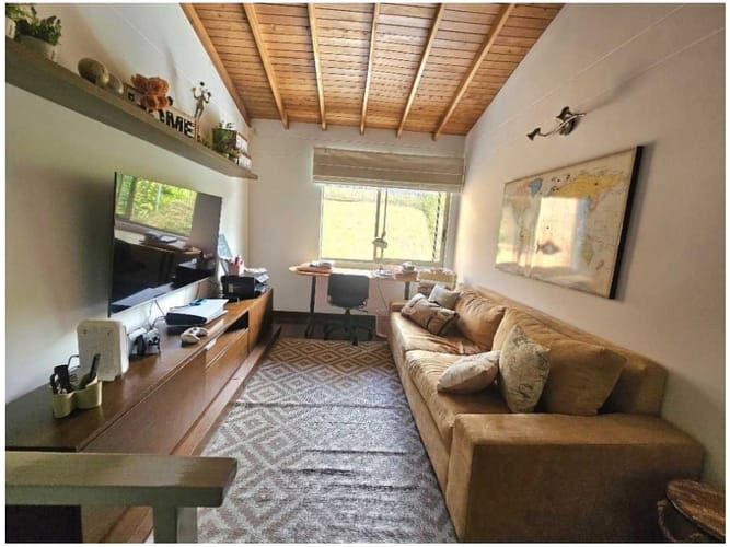 Casa de 3 alcobas en venta en Loma Del Chocho, Medellín, 240 m² · foto 14 de 17