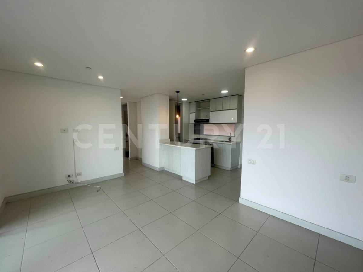 Apartamento en arriendo en Claraval, Envigado · foto 3 de 13