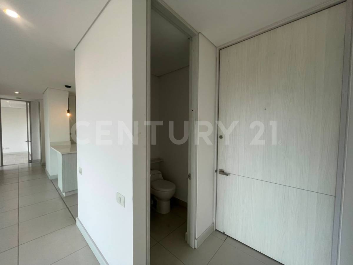 Apartamento en arriendo en Claraval, Envigado · foto 4 de 13