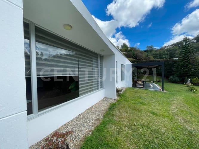 Casa de 3 alcobas en arriendo en La Mosquita, Guarne, 236 m² · foto 16 de 18