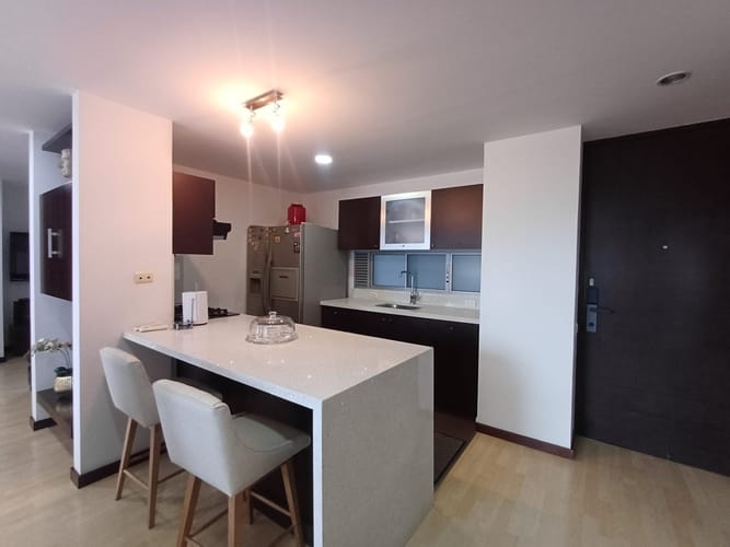 Apartamento de 2 alcobas en arriendo en El Poblado, Medellín, 116 m² · foto 6 de 18